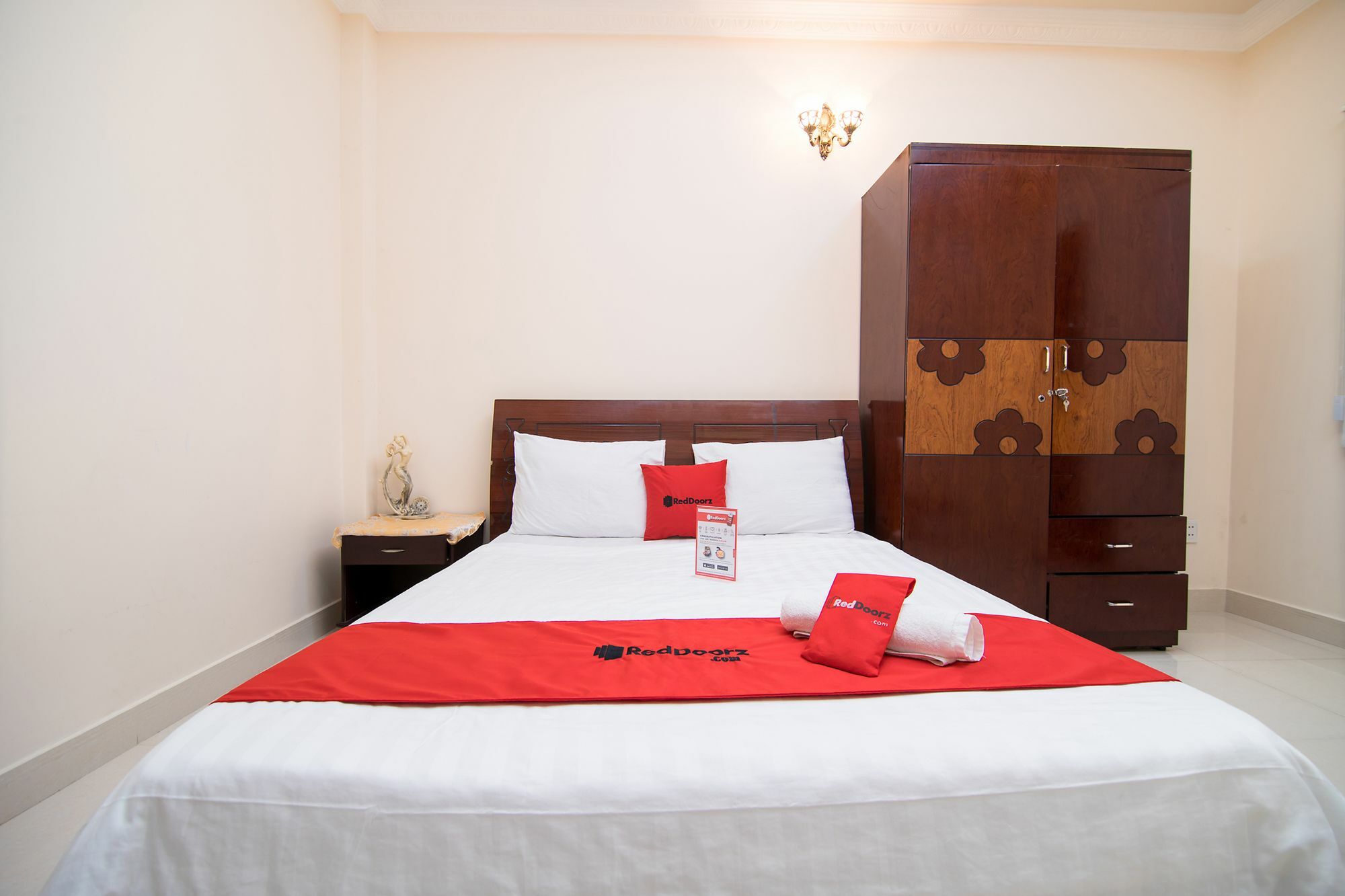 Reddoorz Near Pico Plaza Cong Hoa Hotel Ho Chi Minh City Exterior photo