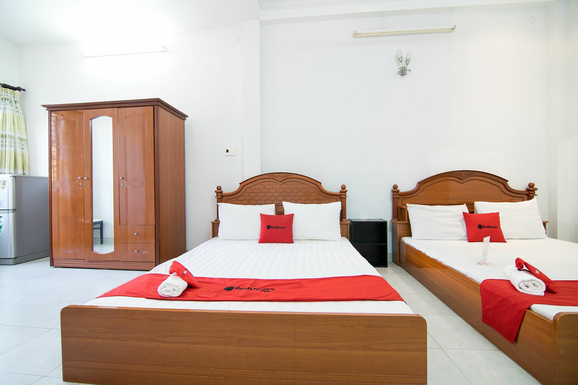 Reddoorz Near Pico Plaza Cong Hoa Hotel Ho Chi Minh City Exterior photo