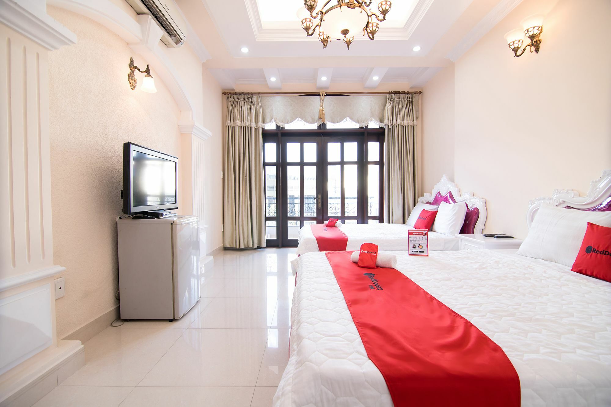 Reddoorz Near Pico Plaza Cong Hoa Hotel Ho Chi Minh City Exterior photo
